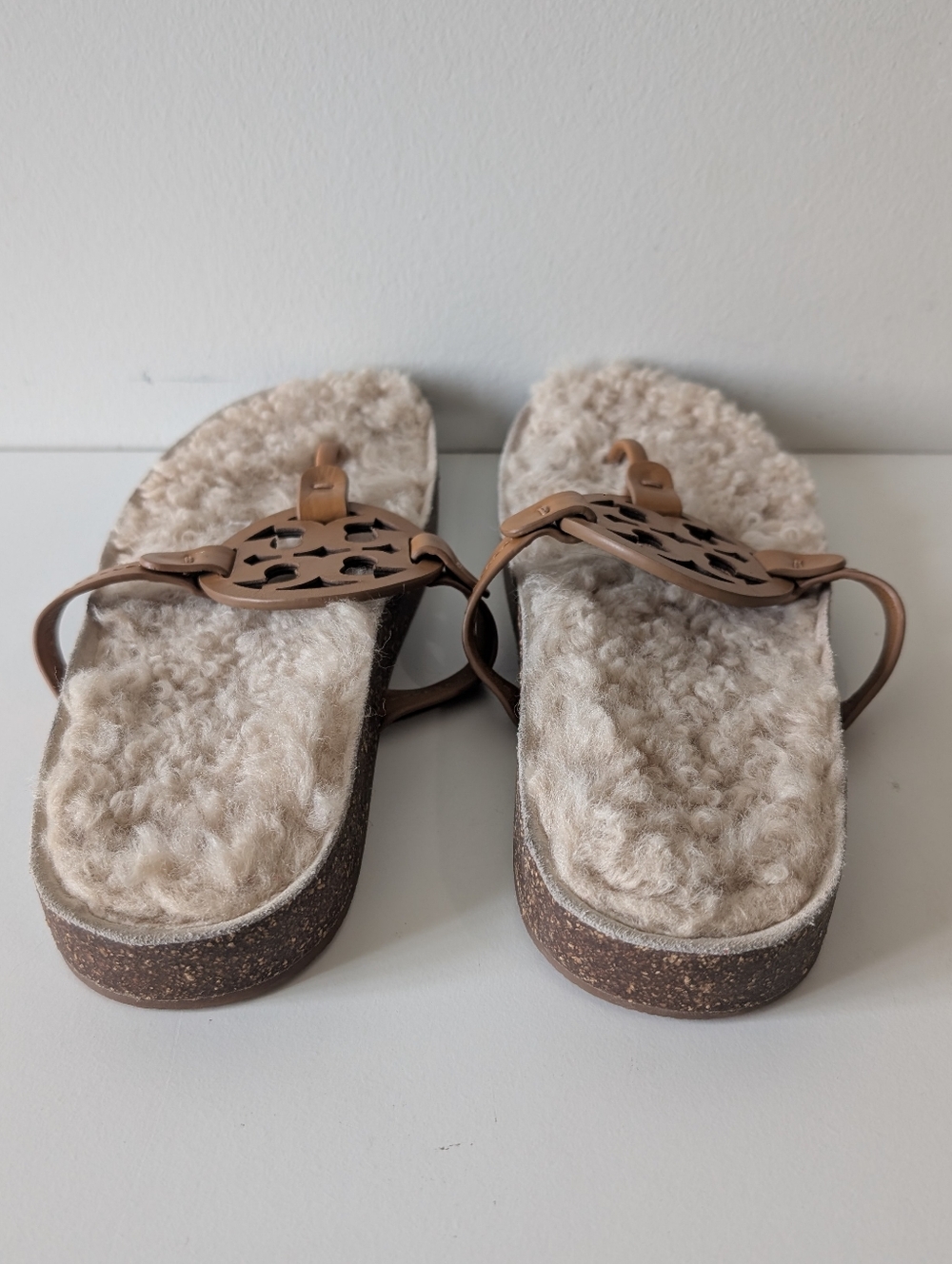 Tory Burch Miller Cloud Shearling Sandals Caramel Corn/ Buttermilk (10) - Picture 3 of 6